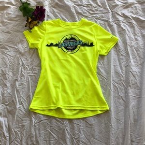 🟣Brooks running shirt